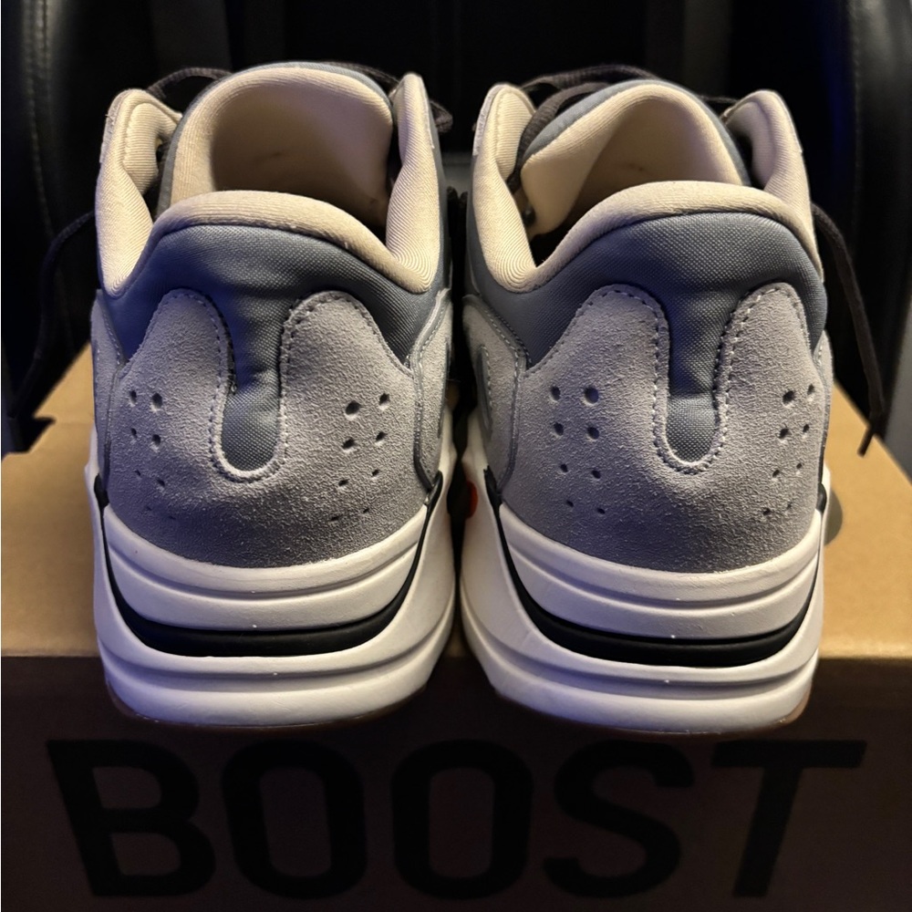Adidas Yeezy Boost 700 ‘Magnet’ - Picture 4 of 8